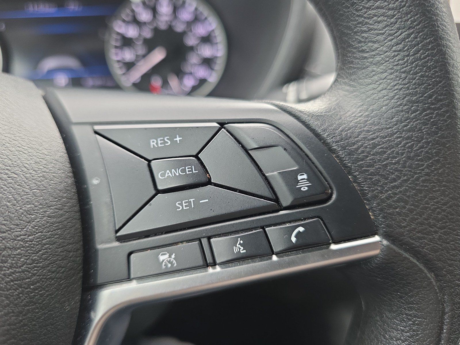 Used 2024 Nissan Sentra SV FWD image 24