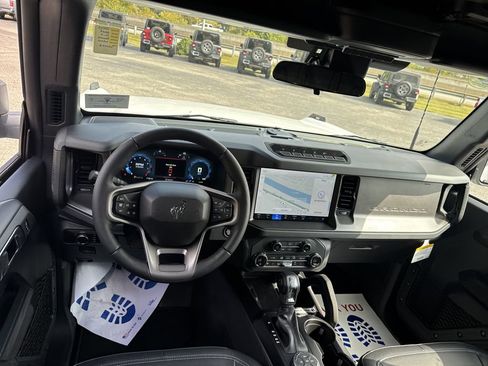 New 2025 Ford Bronco Badlands AWD/4WD image 14