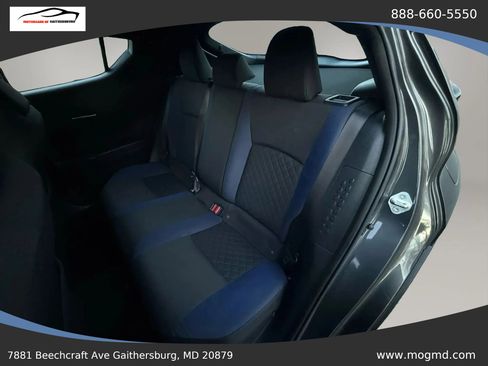 Used 2022 Toyota C-HR XLE FWD image 22