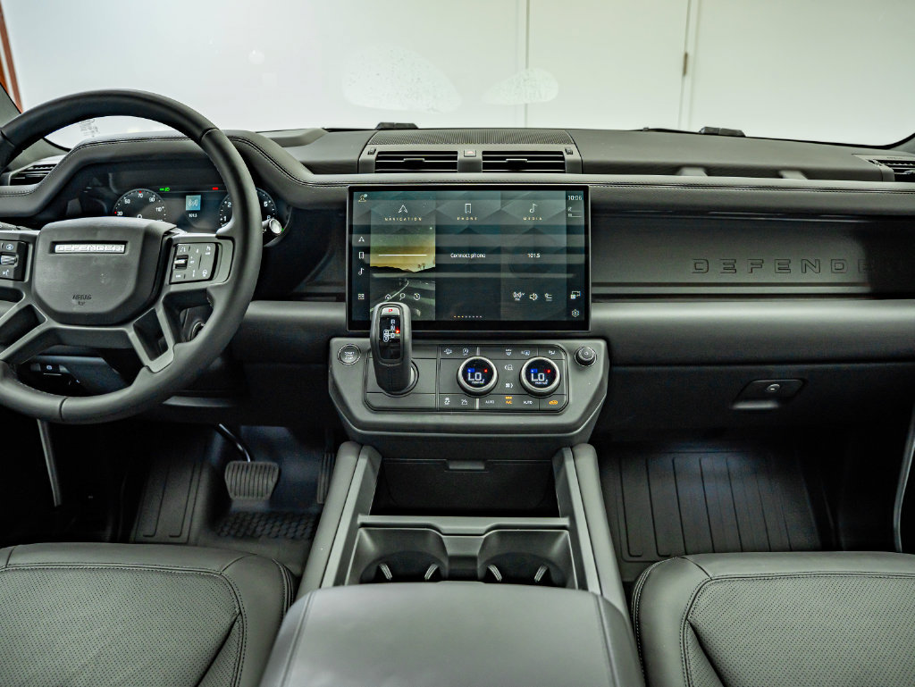 New 2026 Land Rover Defender 110 X-Dynamic SE AWD/4WD image 30