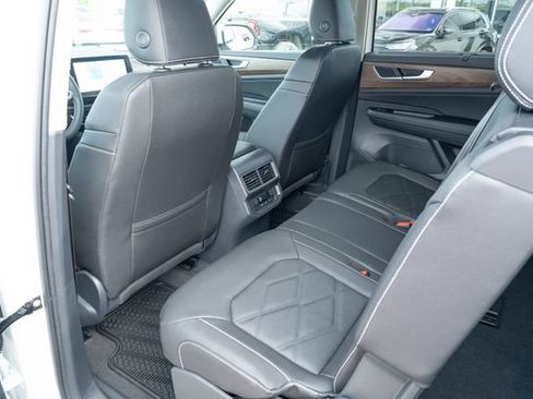 New 2026 Volkswagen Atlas SE FWD image 29