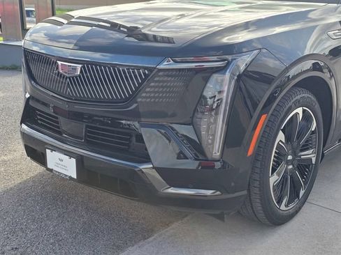 Used 2025 Cadillac Escalade IQ Sport 1 AWD/4WD image 10