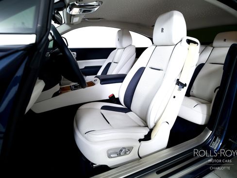 Certified 2019 Rolls-Royce Wraith RWD image 13
