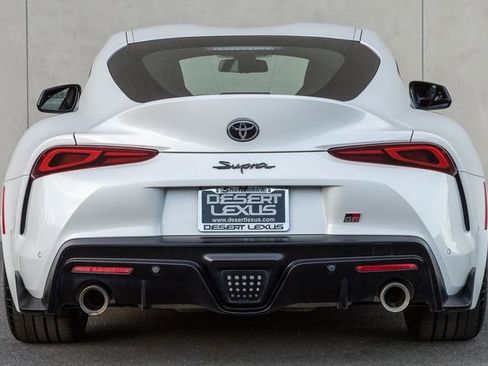 Used 2025 Toyota Supra Premium w/ Driver Assist Package image 4