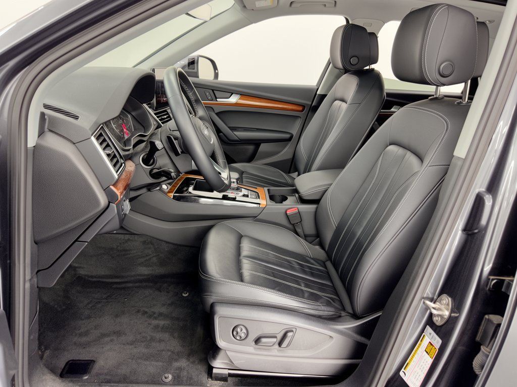 Used 2023 Audi Q5 2.0T Premium w/ Convenience Package AWD/4WD image 5