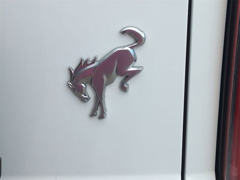 Used 2023 Ford Bronco Badlands image 31