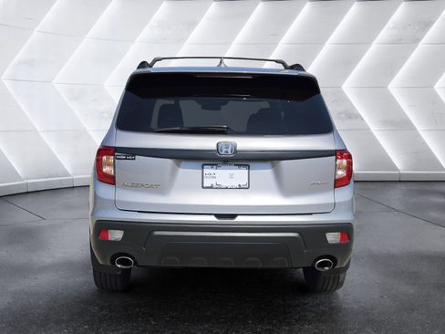 Used 2021 Honda Passport Sport image 4