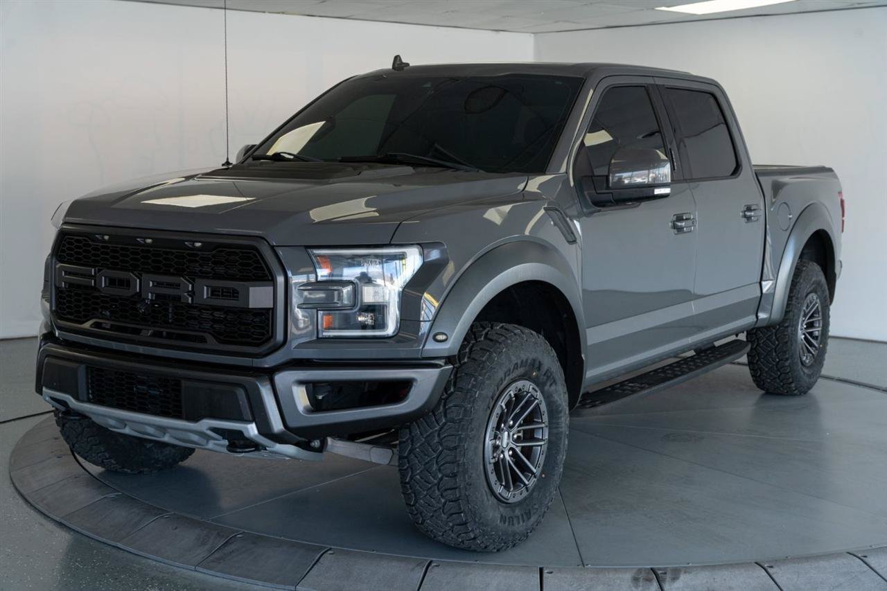 Used 2020 Ford F150 Raptor w/ Equipment Group 802A Luxury AWD/4WD image 3