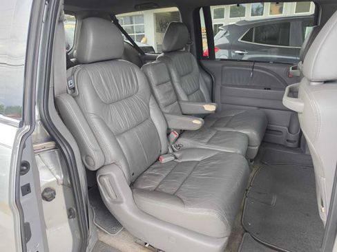 Used 2010 Honda Odyssey EX-L image 17