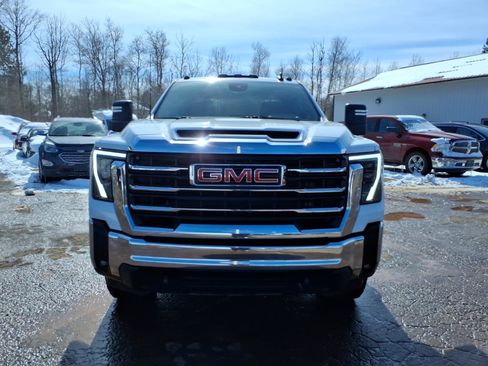 Used 2024 GMC Sierra 3500 SLE w/ SLE Convenience Package image 9