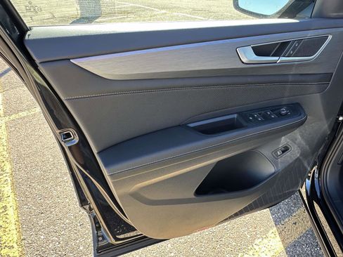 New 2026 Volkswagen Atlas Cross Sport SE image 14