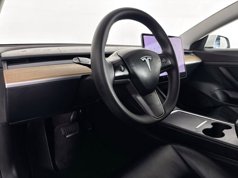 Used 2021 Tesla Model 3 Standard Range image 20