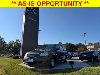 Used 2012 Chrysler Town & Country Touring w/ Entertainment Group #1 FWD video 1