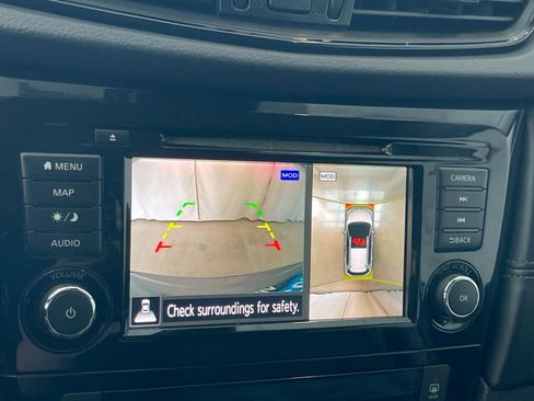 Used 2019 Nissan Rogue SL AWD/4WD image 17