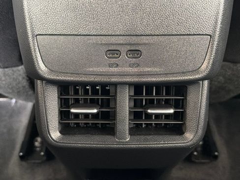 Used 2026 Chevrolet Equinox LT FWD image 30