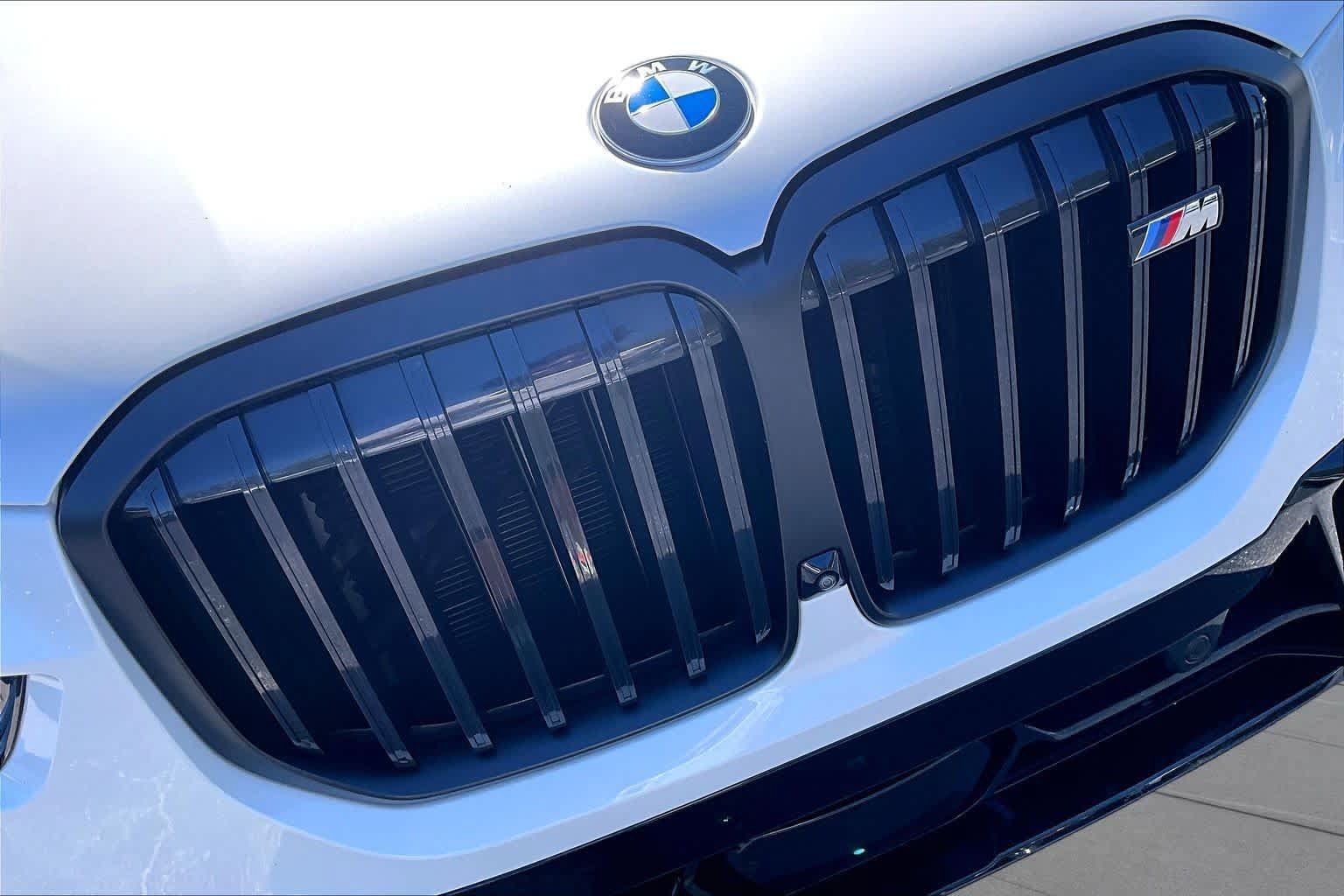 Used 2025 BMW X7 M60i AWD/4WD image 30