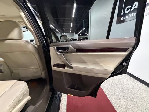 Used 2017 Lexus GX 460 Premium AWD/4WD image 26