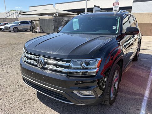 Used 2018 Volkswagen Atlas SEL AWD/4WD image 4