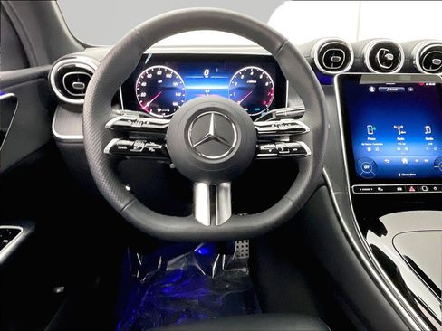 Used 2024 Mercedes-Benz GLC 300 4MATIC w/ AMG Line image 8