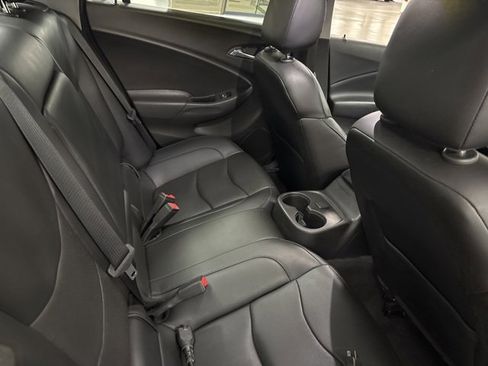 Used 2018 Chevrolet Volt LT w/ Comfort Package image 11