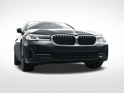 Used 2023 BMW 530i image 42