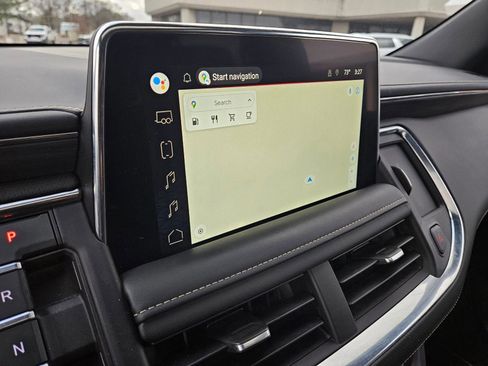 Used 2022 GMC Yukon SLT w/ SLT Luxury Package image 18