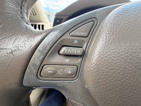 Used 2009 INFINITI G37 Convertible w/ Premium Pkg RWD image 11