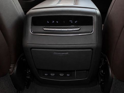 Used 2021 Cadillac Escalade Premium Luxury Platinum AWD/4WD image 31