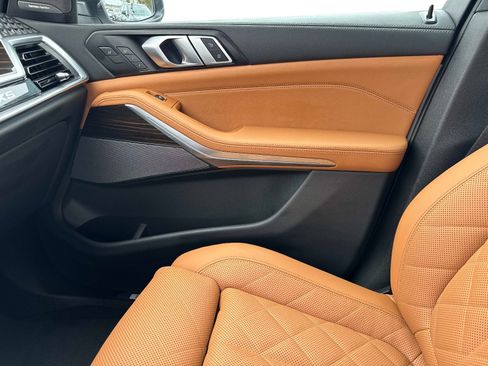 Used 2025 BMW X5 xDrive40i image 24