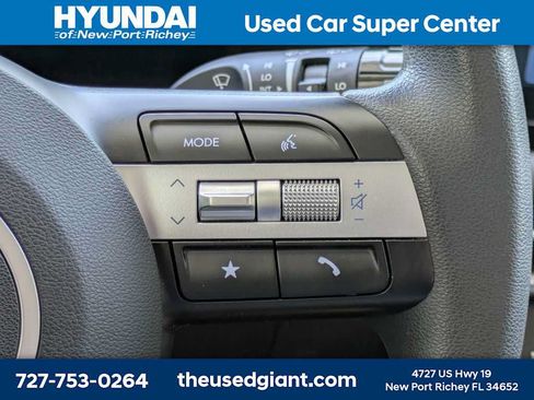 Used 2025 Hyundai Tucson SE FWD image 27