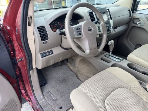 Used 2016 Nissan Frontier SV AWD/4WD image 10
