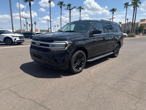 Used 2022 Ford Expedition Max XLT AWD/4WD image 2