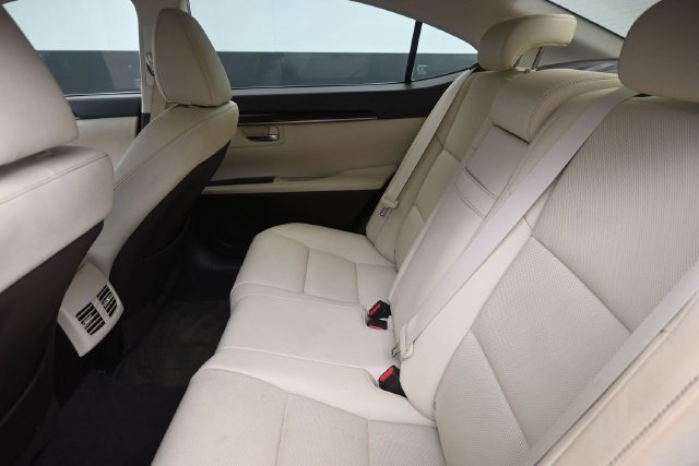 Used 2017 Lexus ES 350 w/ Premium Package FWD image 19