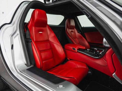 Used 2011 Mercedes-Benz SLS AMG Coupe image 15
