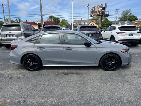 Used 2025 Honda Civic Sport image 11