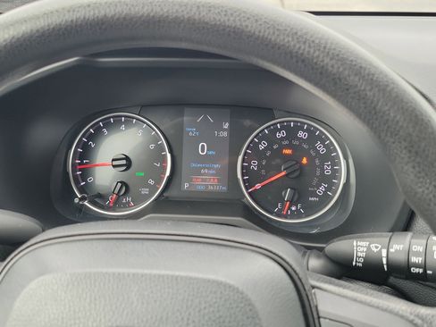 Used 2022 Toyota RAV4 XLE image 25