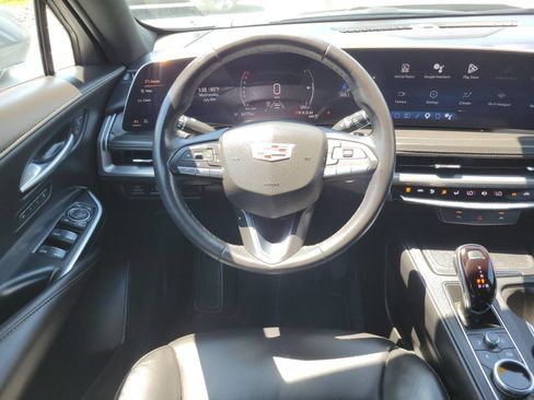 Used 2025 Cadillac XT4 Premium Luxury AWD/4WD image 15