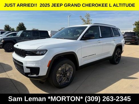 New 2025 Jeep Grand Cherokee L Altitude image 2
