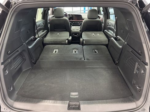 Used 2024 Chevrolet Traverse RS w/ LPO, Floor Liner Package image 42