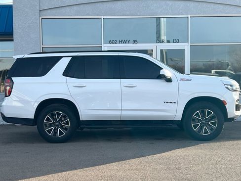 Used 2022 Chevrolet Tahoe Z71 w/ Luxury Package image 2