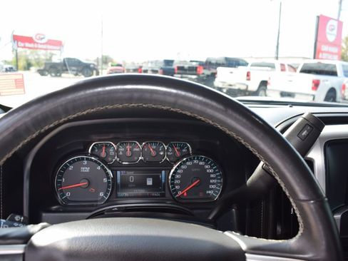 Used 2017 GMC Sierra 1500 SLT image 18