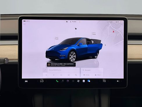 Used 2023 Tesla Model Y Long Range AWD/4WD image 24
