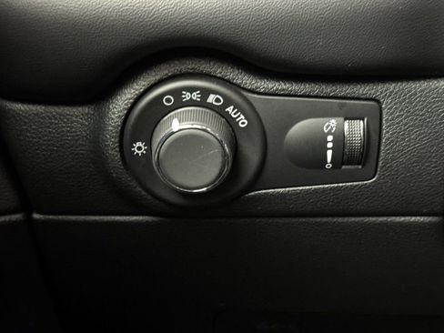 Used 2024 Dodge Durango GT image 29