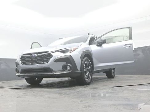 Used 2025 Subaru Crosstrek 2.0i Premium AWD/4WD image 36