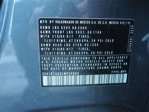 Used 2020 Volkswagen Tiguan S image 28