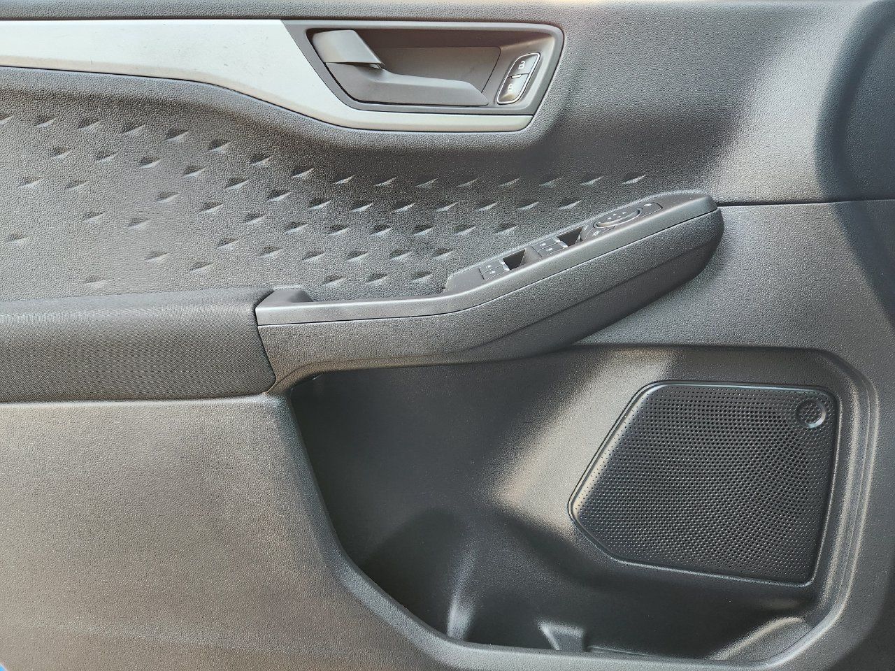 Used 2020 Ford Escape S FWD image 22