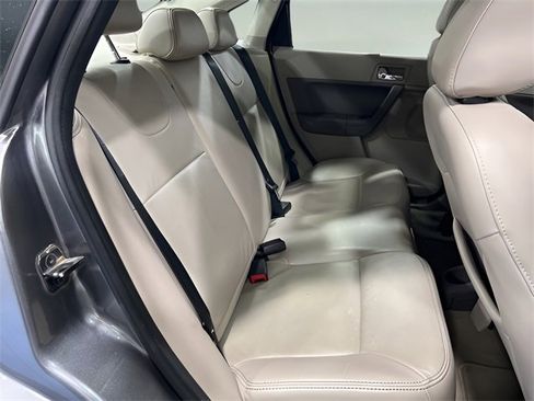 Used 2009 Ford Focus SEL image 31