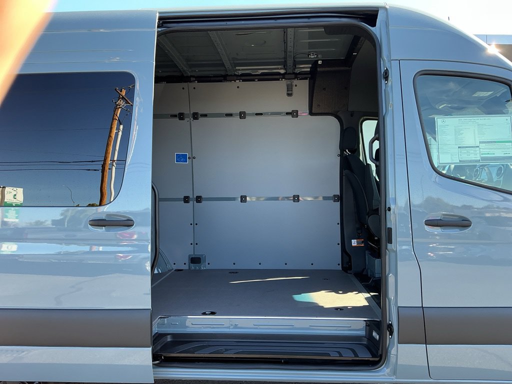 New 2026 Mercedes-Benz Sprinter 2500 image 23