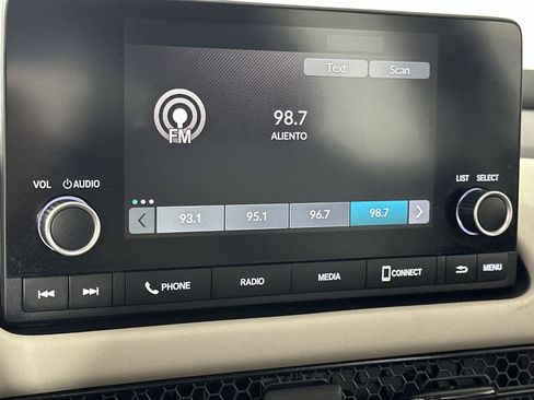 Used 2023 Honda HR-V LX image 18