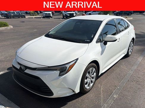 Used 2023 Toyota Corolla LE w/ Carpet Mat Package (TMS) FWD image 1
